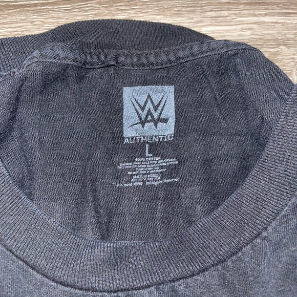 Seth Freakin Rollins WWE T-Shirt - Picture 3 of 5